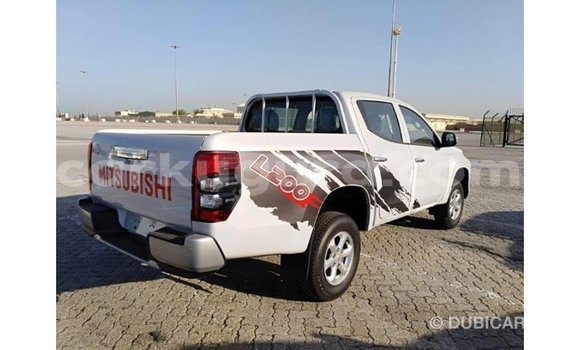 Buy Import Mitsubishi L200 White Car in Import - Dubai in Bujumbura Buy Import Mitsubishi L200 White Car in Import - Dubai in Bujumbura