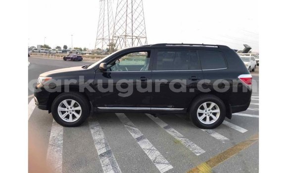 Nunua Imported Toyota Highlander Nyeusi Gari ndani ya Import - Dubai nchini Bujumbura Nunua Imported Toyota Highlander Nyeusi Gari ndani ya Import - Dubai nchini Bujumbura