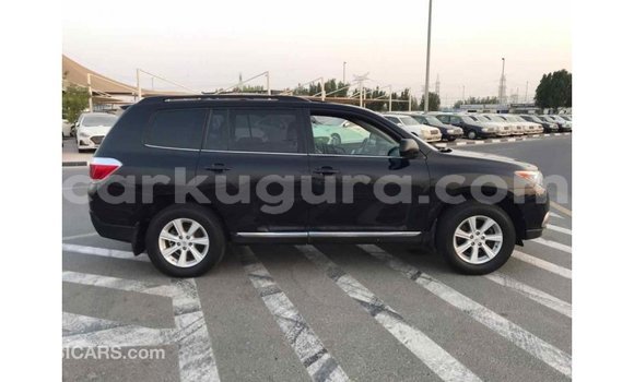 Nunua Imported Toyota Highlander Nyeusi Gari ndani ya Import - Dubai nchini Bujumbura Nunua Imported Toyota Highlander Nyeusi Gari ndani ya Import - Dubai nchini Bujumbura