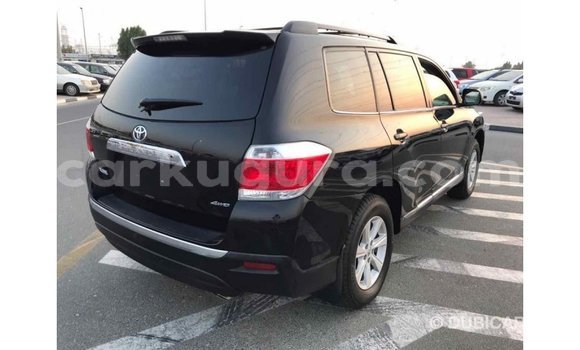 Nunua Imported Toyota Highlander Nyeusi Gari ndani ya Import - Dubai nchini Bujumbura Nunua Imported Toyota Highlander Nyeusi Gari ndani ya Import - Dubai nchini Bujumbura