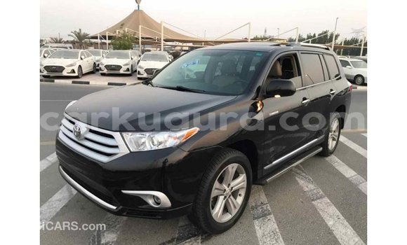 Nunua Imported Toyota Highlander Nyeusi Gari ndani ya Import - Dubai nchini Bujumbura Nunua Imported Toyota Highlander Nyeusi Gari ndani ya Import - Dubai nchini Bujumbura