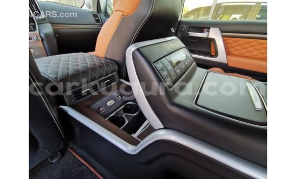 Nunua Imported Toyota Land Cruiser Nyeusi Gari ndani ya Import - Dubai nchini Bujumbura Nunua Imported Toyota Land Cruiser Nyeusi Gari ndani ya Import - Dubai nchini Bujumbura