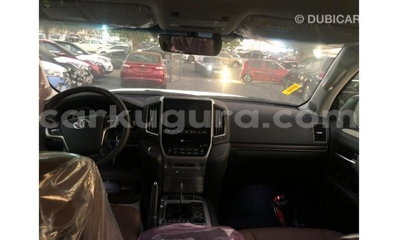 Nunua Imported Toyota Land Cruiser Nyeusi Gari ndani ya Import - Dubai nchini Bujumbura Nunua Imported Toyota Land Cruiser Nyeusi Gari ndani ya Import - Dubai nchini Bujumbura