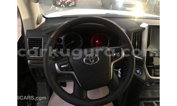 Nunua Imported Toyota Land Cruiser Nyeusi Gari ndani ya Import - Dubai nchini Bujumbura Nunua Imported Toyota Land Cruiser Nyeusi Gari ndani ya Import - Dubai nchini Bujumbura