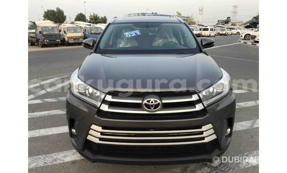 Buy Import Toyota Highlander Other Car in Import - Dubai in Bujumbura Buy Import Toyota Highlander Other Car in Import - Dubai in Bujumbura