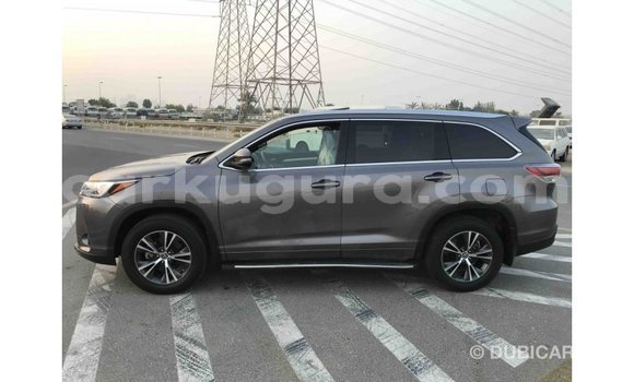 Buy Import Toyota Highlander Other Car in Import - Dubai in Bujumbura Buy Import Toyota Highlander Other Car in Import - Dubai in Bujumbura