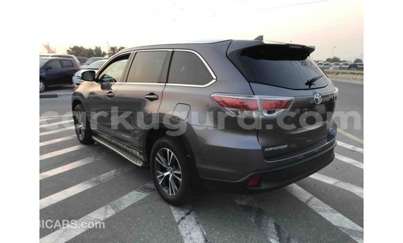 Buy Import Toyota Highlander Other Car in Import - Dubai in Bujumbura Buy Import Toyota Highlander Other Car in Import - Dubai in Bujumbura