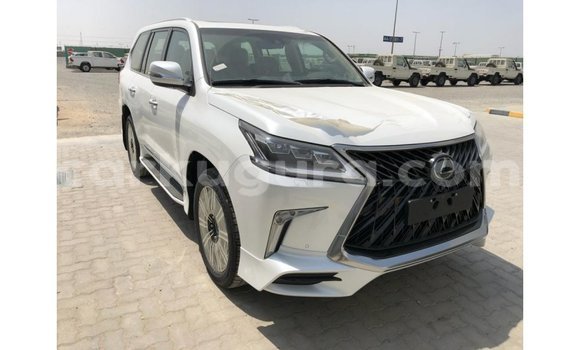 Nunua Imported Lexus LX Nyeupe Gari ndani ya Import - Dubai nchini Bujumbura Nunua Imported Lexus LX Nyeupe Gari ndani ya Import - Dubai nchini Bujumbura