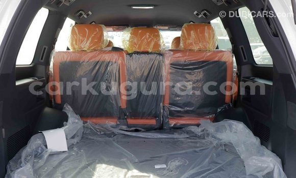 Acheter Import Voiture Lexus LX Blanc à Import - Dubai, Bujumbura Acheter Import Voiture Lexus LX Blanc à Import - Dubai, Bujumbura