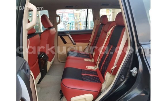 Nunua Imported Toyota Prado Nyeusi Gari ndani ya Import - Dubai nchini Bujumbura Nunua Imported Toyota Prado Nyeusi Gari ndani ya Import - Dubai nchini Bujumbura