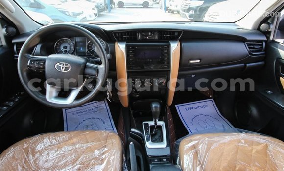 Buy Import Toyota Fortuner White Car in Import - Dubai in Bujumbura Buy Import Toyota Fortuner White Car in Import - Dubai in Bujumbura