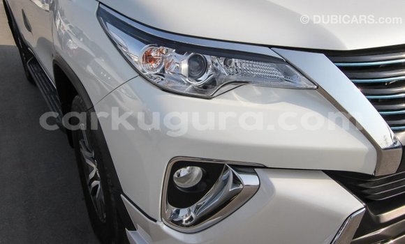 Buy Import Toyota Fortuner White Car in Import - Dubai in Bujumbura Buy Import Toyota Fortuner White Car in Import - Dubai in Bujumbura