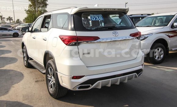 Buy Import Toyota Fortuner White Car in Import - Dubai in Bujumbura Buy Import Toyota Fortuner White Car in Import - Dubai in Bujumbura