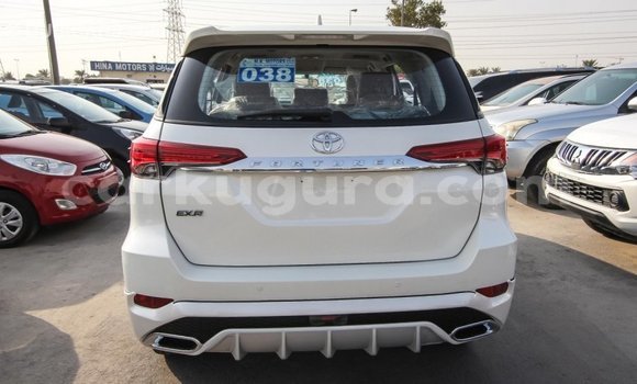 Buy Import Toyota Fortuner White Car in Import - Dubai in Bujumbura Buy Import Toyota Fortuner White Car in Import - Dubai in Bujumbura
