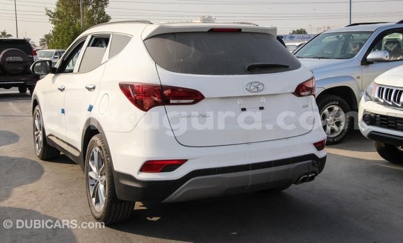 Acheter Import Voiture Hyundai Santa Fe Blanc à Import - Dubai, Bujumbura Acheter Import Voiture Hyundai Santa Fe Blanc à Import - Dubai, Bujumbura