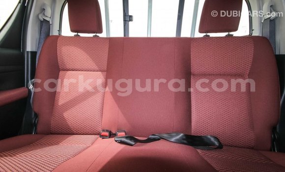 Nunua Imported Toyota Hilux Nyingine Gari ndani ya Import - Dubai nchini Bujumbura Nunua Imported Toyota Hilux Nyingine Gari ndani ya Import - Dubai nchini Bujumbura