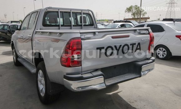 Nunua Imported Toyota Hilux Nyingine Gari ndani ya Import - Dubai nchini Bujumbura Nunua Imported Toyota Hilux Nyingine Gari ndani ya Import - Dubai nchini Bujumbura