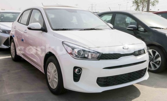 Acheter Import Voiture Kia Rio Blanc à Import - Dubai, Bujumbura Acheter Import Voiture Kia Rio Blanc à Import - Dubai, Bujumbura