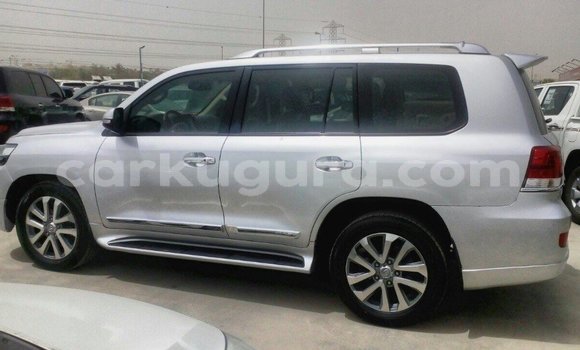 Nunua Imported Toyota Land Cruiser Nyingine Gari ndani ya Import - Dubai nchini Bujumbura Nunua Imported Toyota Land Cruiser Nyingine Gari ndani ya Import - Dubai nchini Bujumbura
