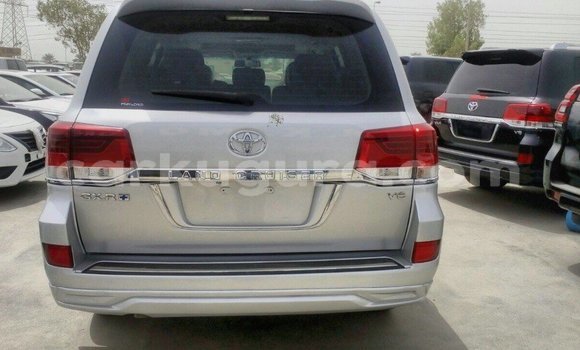 Nunua Imported Toyota Land Cruiser Nyingine Gari ndani ya Import - Dubai nchini Bujumbura Nunua Imported Toyota Land Cruiser Nyingine Gari ndani ya Import - Dubai nchini Bujumbura