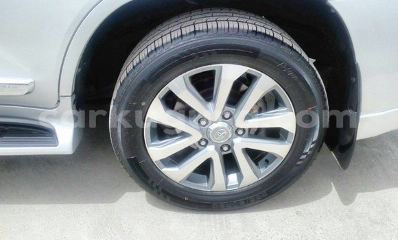 Nunua Imported Toyota Land Cruiser Nyingine Gari ndani ya Import - Dubai nchini Bujumbura Nunua Imported Toyota Land Cruiser Nyingine Gari ndani ya Import - Dubai nchini Bujumbura