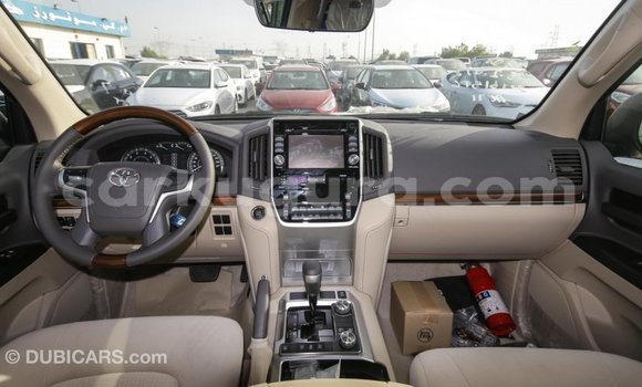 Acheter Import Voiture Toyota Land Cruiser Noir à Import - Dubai, Bujumbura Acheter Import Voiture Toyota Land Cruiser Noir à Import - Dubai, Bujumbura