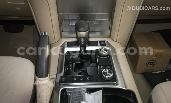 Acheter Import Voiture Toyota Land Cruiser Noir à Import - Dubai, Bujumbura Acheter Import Voiture Toyota Land Cruiser Noir à Import - Dubai, Bujumbura