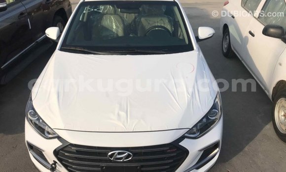 Acheter Import Voiture Hyundai Elantra Blanc à Import - Dubai, Bujumbura Acheter Import Voiture Hyundai Elantra Blanc à Import - Dubai, Bujumbura