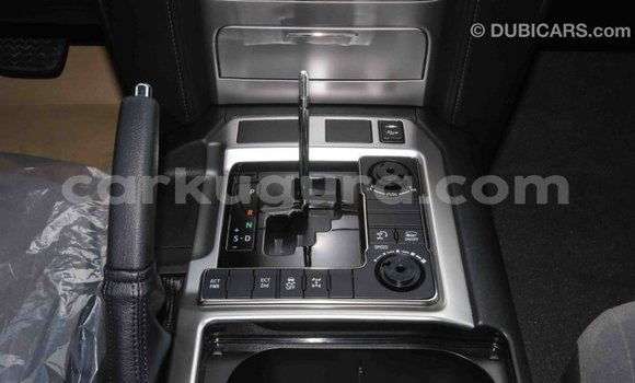 Acheter Import Voiture Toyota Land Cruiser Blanc à Import - Dubai, Bujumbura Acheter Import Voiture Toyota Land Cruiser Blanc à Import - Dubai, Bujumbura