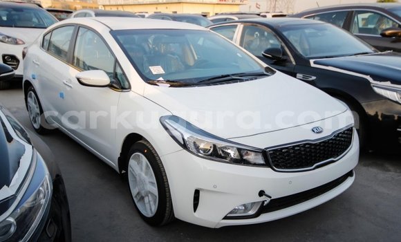 Acheter Import Voiture Kia Cerato Blanc à Import - Dubai, Bujumbura Acheter Import Voiture Kia Cerato Blanc à Import - Dubai, Bujumbura