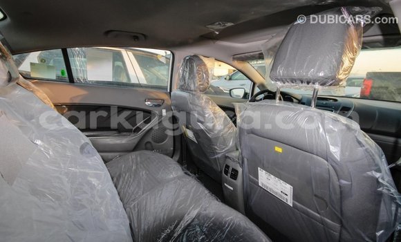 Acheter Import Voiture Kia Cerato Blanc à Import - Dubai, Bujumbura Acheter Import Voiture Kia Cerato Blanc à Import - Dubai, Bujumbura