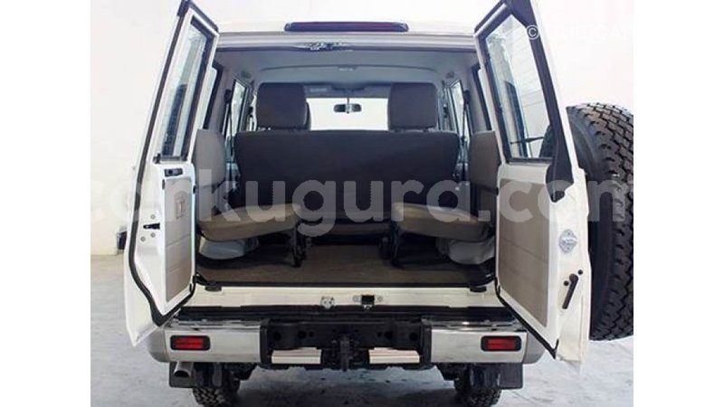 Big with watermark toyota land cruiser bujumbura import dubai 3199