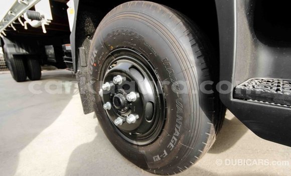 Nunua Imported Hyundai Accent Nyeupe Gari ndani ya Import - Dubai nchini Bujumbura Nunua Imported Hyundai Accent Nyeupe Gari ndani ya Import - Dubai nchini Bujumbura