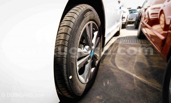 Buy Import Hyundai Elantra White Car in Import - Dubai in Bujumbura Buy Import Hyundai Elantra White Car in Import - Dubai in Bujumbura