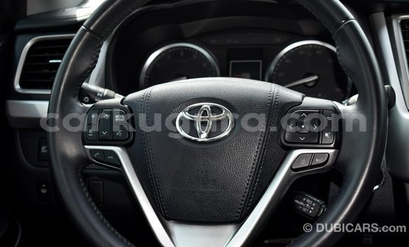 Nunua Imported Toyota Highlander Nyingine Gari ndani ya Import - Dubai nchini Bujumbura Nunua Imported Toyota Highlander Nyingine Gari ndani ya Import - Dubai nchini Bujumbura