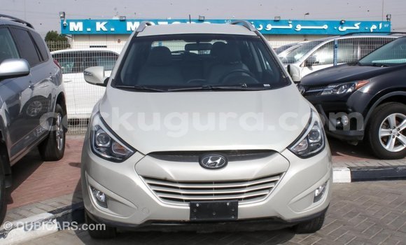 Acheter Import Voiture Hyundai Tucson Beige à Import - Dubai, Bujumbura Acheter Import Voiture Hyundai Tucson Beige à Import - Dubai, Bujumbura