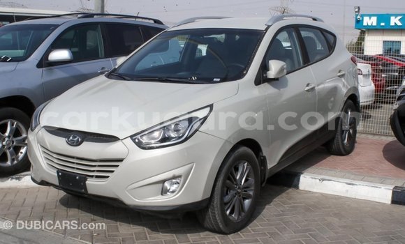 Acheter Import Voiture Hyundai Tucson Beige à Import - Dubai, Bujumbura Acheter Import Voiture Hyundai Tucson Beige à Import - Dubai, Bujumbura