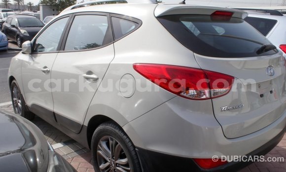 Acheter Import Voiture Hyundai Tucson Beige à Import - Dubai, Bujumbura Acheter Import Voiture Hyundai Tucson Beige à Import - Dubai, Bujumbura