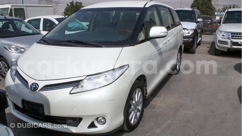 Big with watermark toyota previa bujumbura import dubai 3224