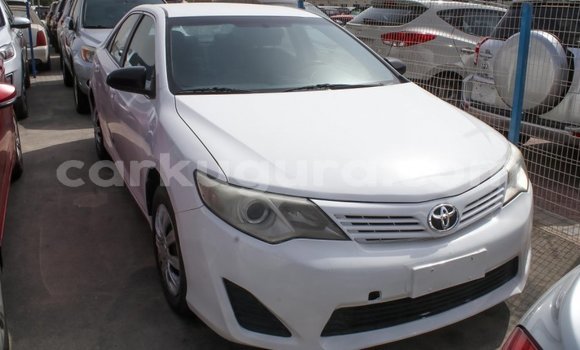 Buy Import Toyota Camry White Car in Import - Dubai in Bujumbura Buy Import Toyota Camry White Car in Import - Dubai in Bujumbura