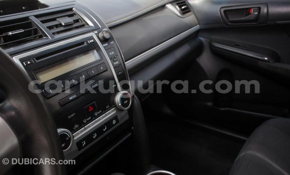 Buy Import Toyota Camry White Car in Import - Dubai in Bujumbura Buy Import Toyota Camry White Car in Import - Dubai in Bujumbura