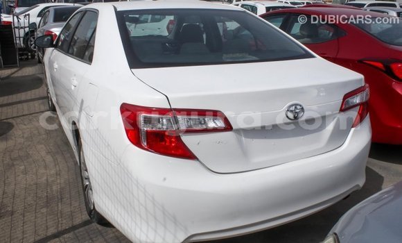 Buy Import Toyota Camry White Car in Import - Dubai in Bujumbura Buy Import Toyota Camry White Car in Import - Dubai in Bujumbura