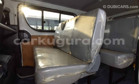 Nunua Imported Toyota Hiace Nyeupe Gari ndani ya Import - Dubai nchini Bujumbura Nunua Imported Toyota Hiace Nyeupe Gari ndani ya Import - Dubai nchini Bujumbura