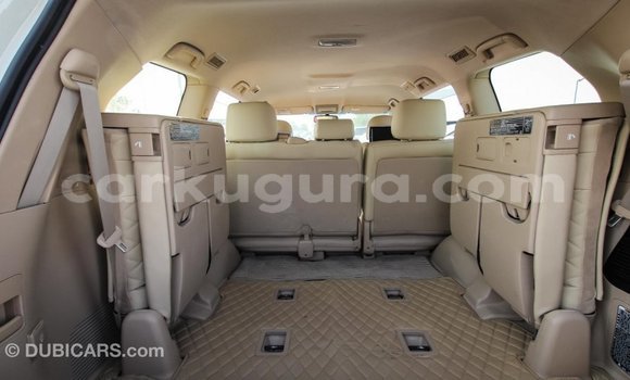 Acheter Import Voiture Toyota Land Cruiser Blanc à Import - Dubai, Bujumbura Acheter Import Voiture Toyota Land Cruiser Blanc à Import - Dubai, Bujumbura