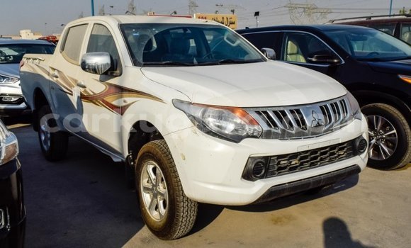 Nunua Imported Mitsubishi L200 Nyeupe Gari ndani ya Import - Dubai nchini Bujumbura Nunua Imported Mitsubishi L200 Nyeupe Gari ndani ya Import - Dubai nchini Bujumbura
