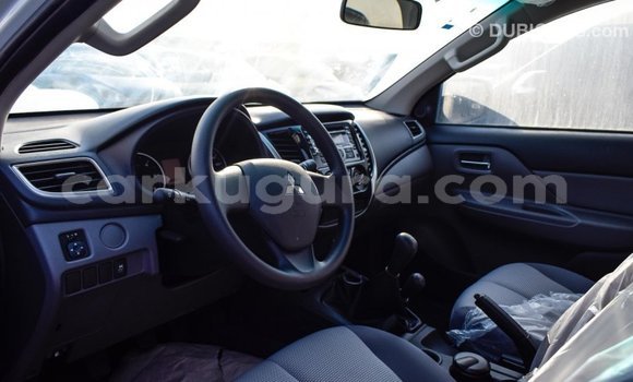 Nunua Imported Mitsubishi L200 Nyeupe Gari ndani ya Import - Dubai nchini Bujumbura Nunua Imported Mitsubishi L200 Nyeupe Gari ndani ya Import - Dubai nchini Bujumbura