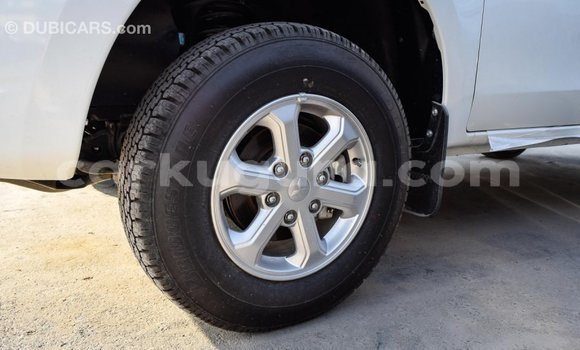Nunua Imported Mitsubishi L200 Nyeupe Gari ndani ya Import - Dubai nchini Bujumbura Nunua Imported Mitsubishi L200 Nyeupe Gari ndani ya Import - Dubai nchini Bujumbura