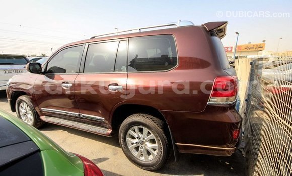 Acheter Import Voiture Toyota Land Cruiser Marron à Import - Dubai, Bujumbura Acheter Import Voiture Toyota Land Cruiser Marron à Import - Dubai, Bujumbura