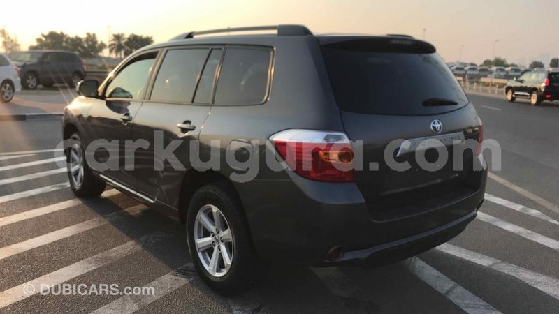 Big with watermark toyota highlander bujumbura import dubai 3258