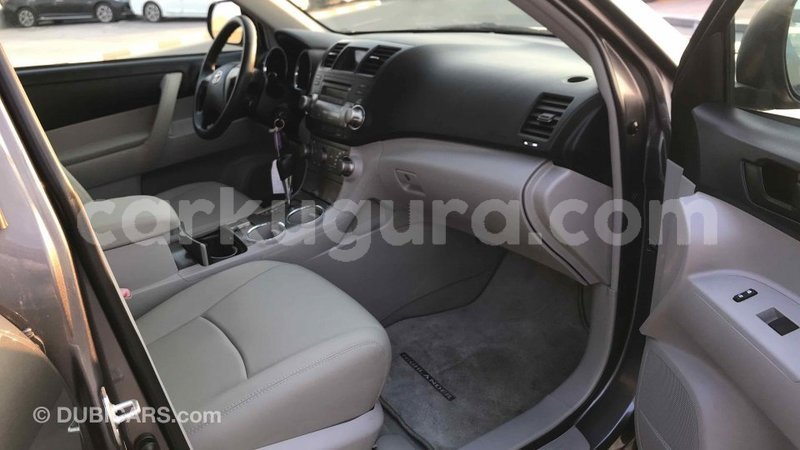 Big with watermark toyota highlander bujumbura import dubai 3258